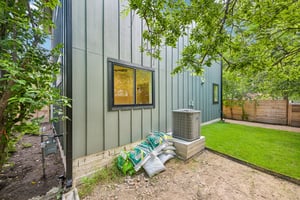 513 W Odell St UNIT B-S2406-033.jpg