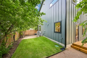 513 W Odell St UNIT B-S2406-034.jpg