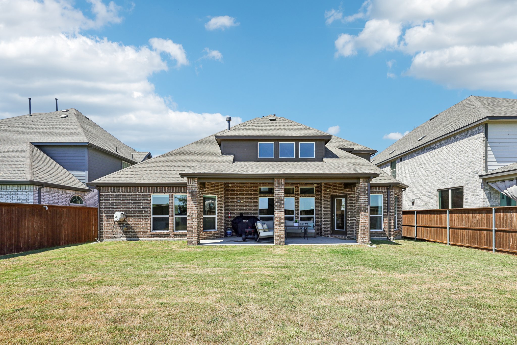 Westwood Way Dr-S2507-054.jpg