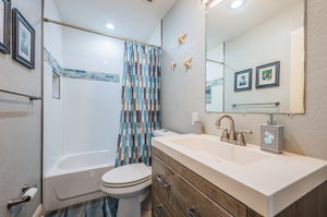 Bathroom 1a