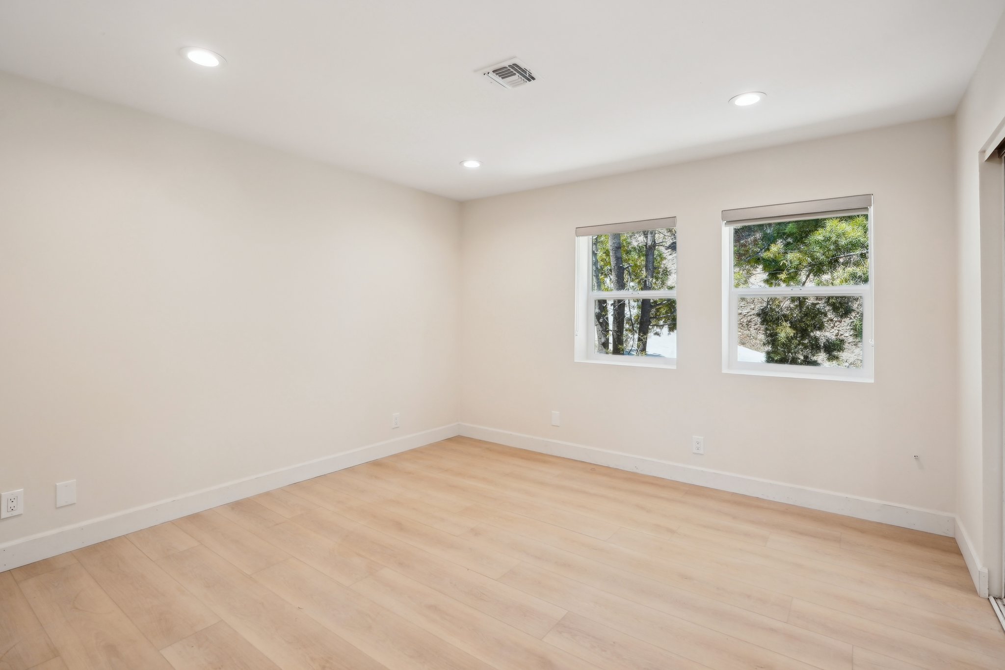 Campo Rd-0905-029.jpg