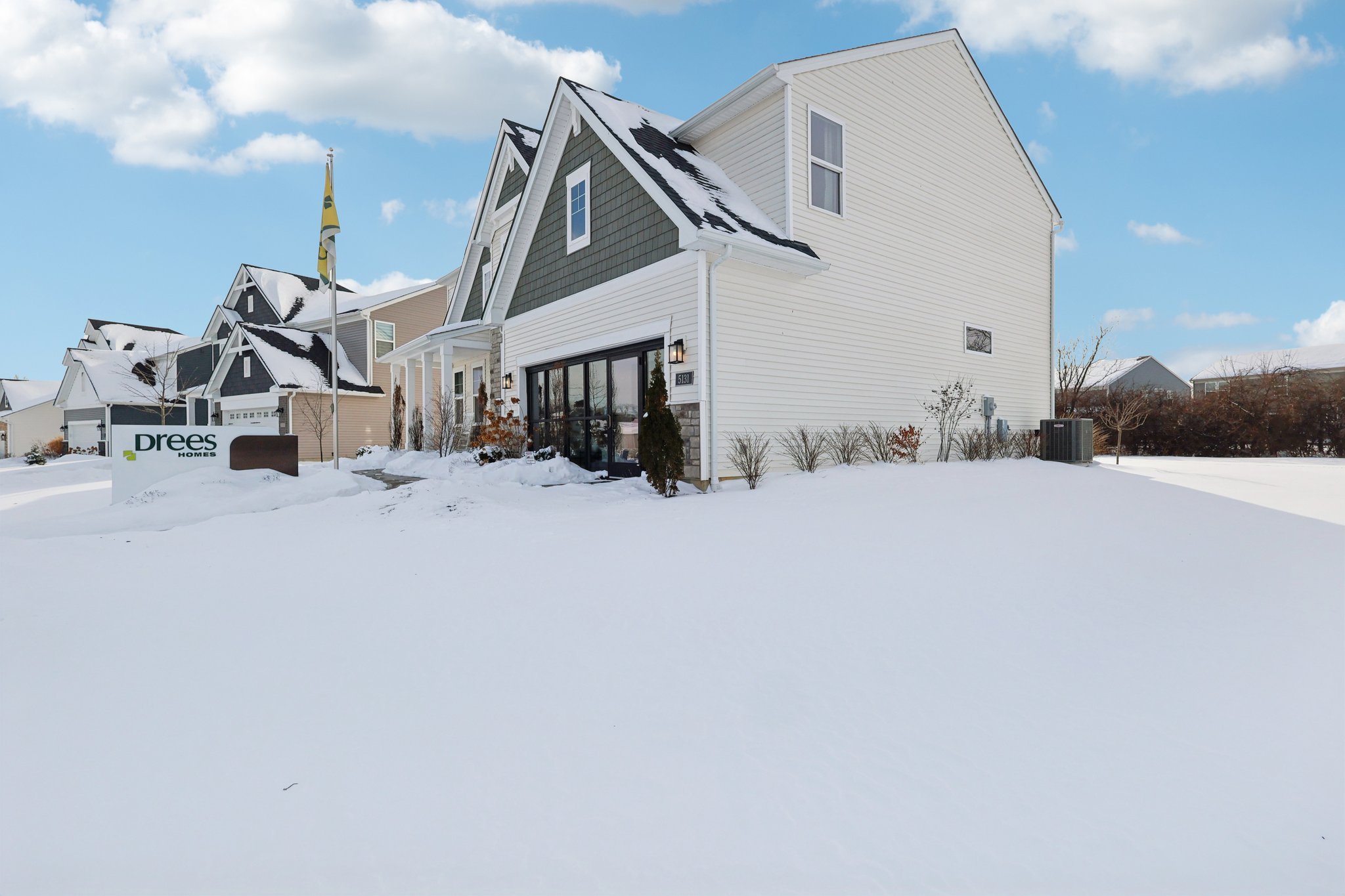 Highmeadow Pl-S3001-003.jpg