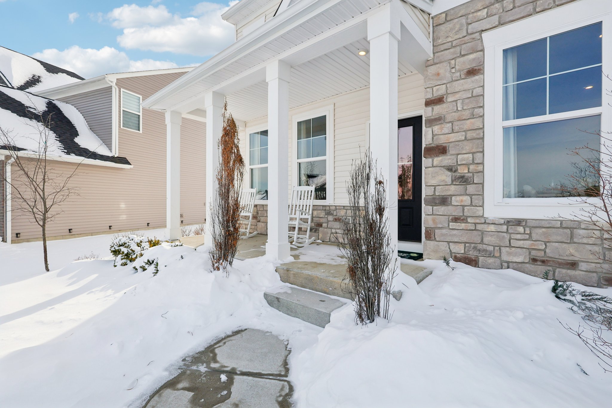Highmeadow Pl-S3001-004.jpg