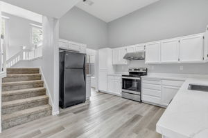 014_5132 Pioneer Way