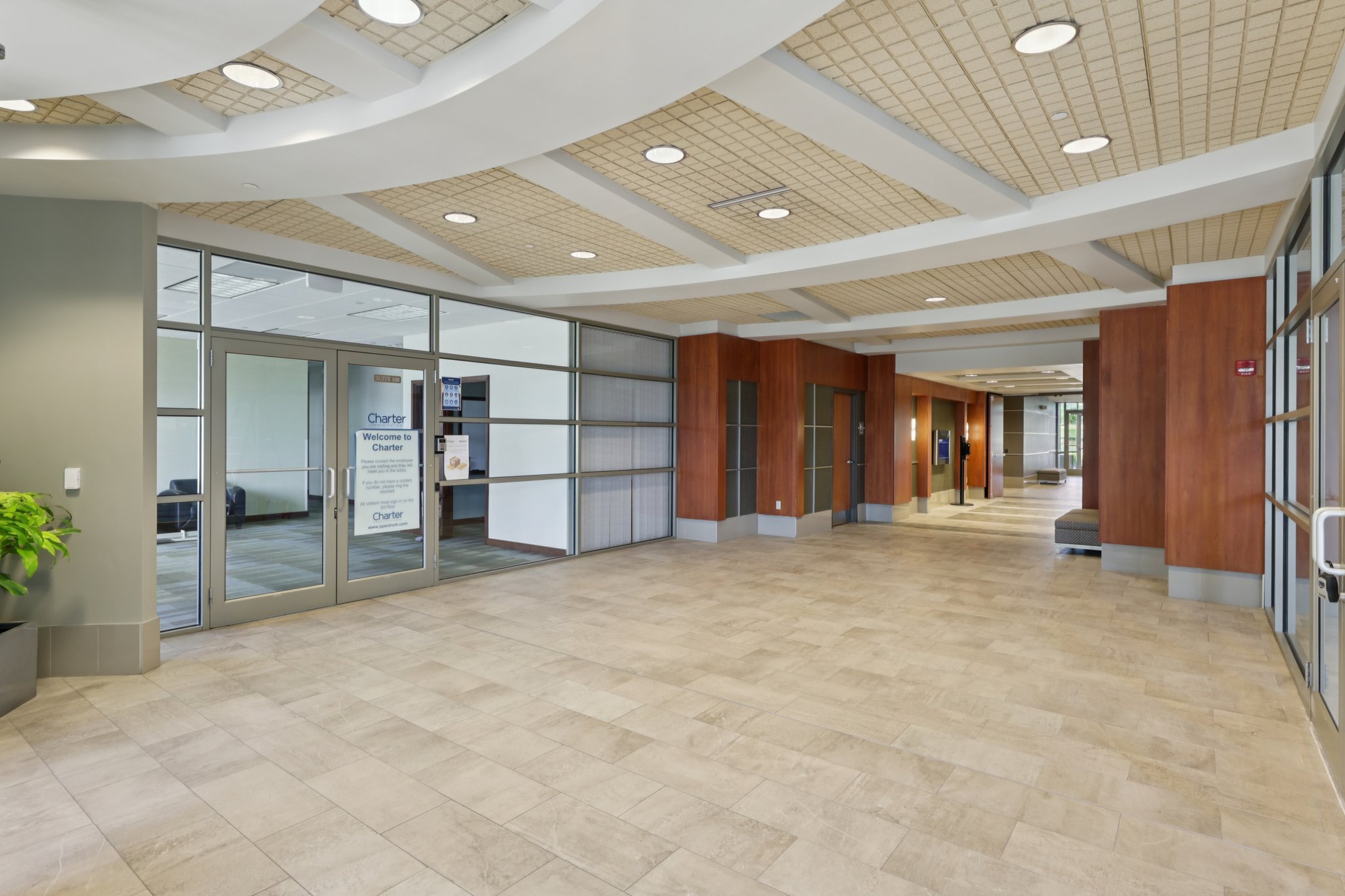 W Terrace Dr-0307-902.jpg
