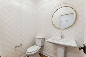 24_Interior