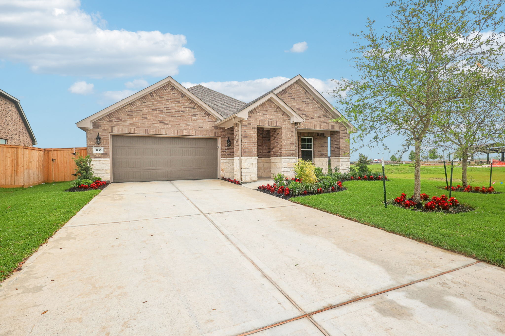 Houston - Massey Oaks - 5135 Magnolia Spgs Dr, Pearland, TX 77584 - 002