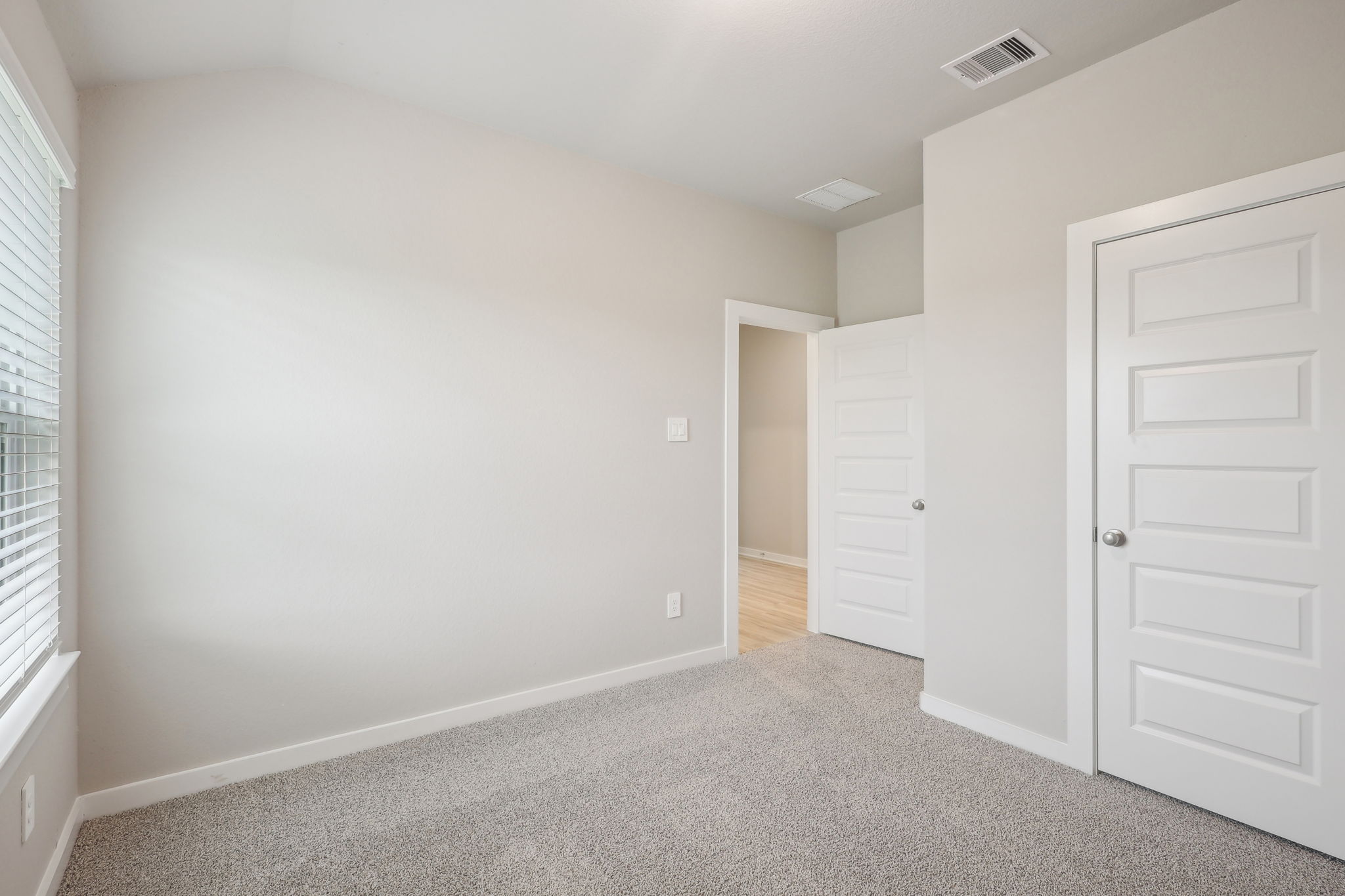 Houston - Massey Oaks - 5135 Magnolia Spgs Dr, Pearland, TX 77584 - 022