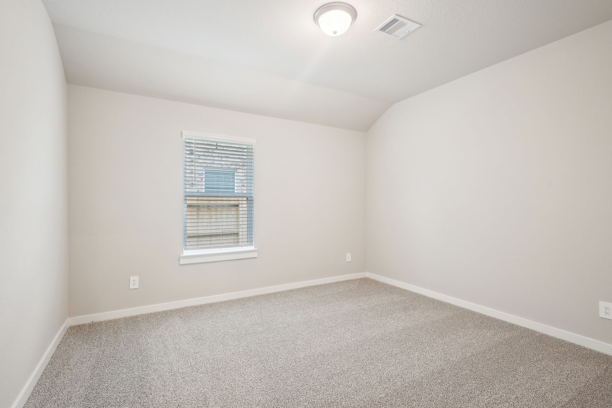 Houston - Massey Oaks - 5135 Magnolia Spgs Dr, Pearland, TX 77584 - 025