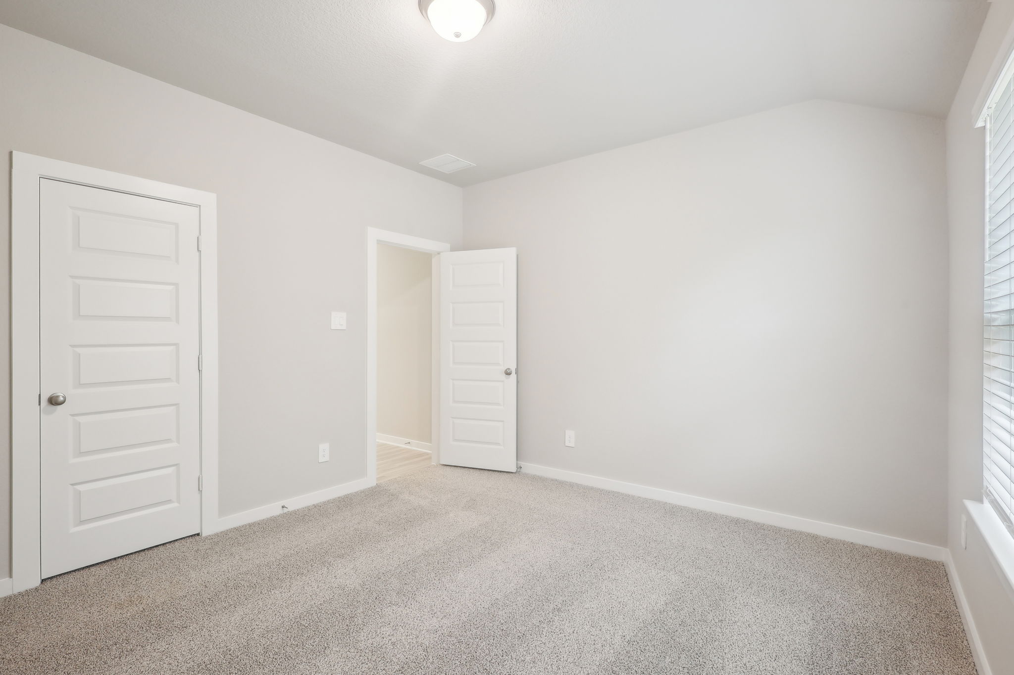 Houston - Massey Oaks - 5135 Magnolia Spgs Dr, Pearland, TX 77584 - 027