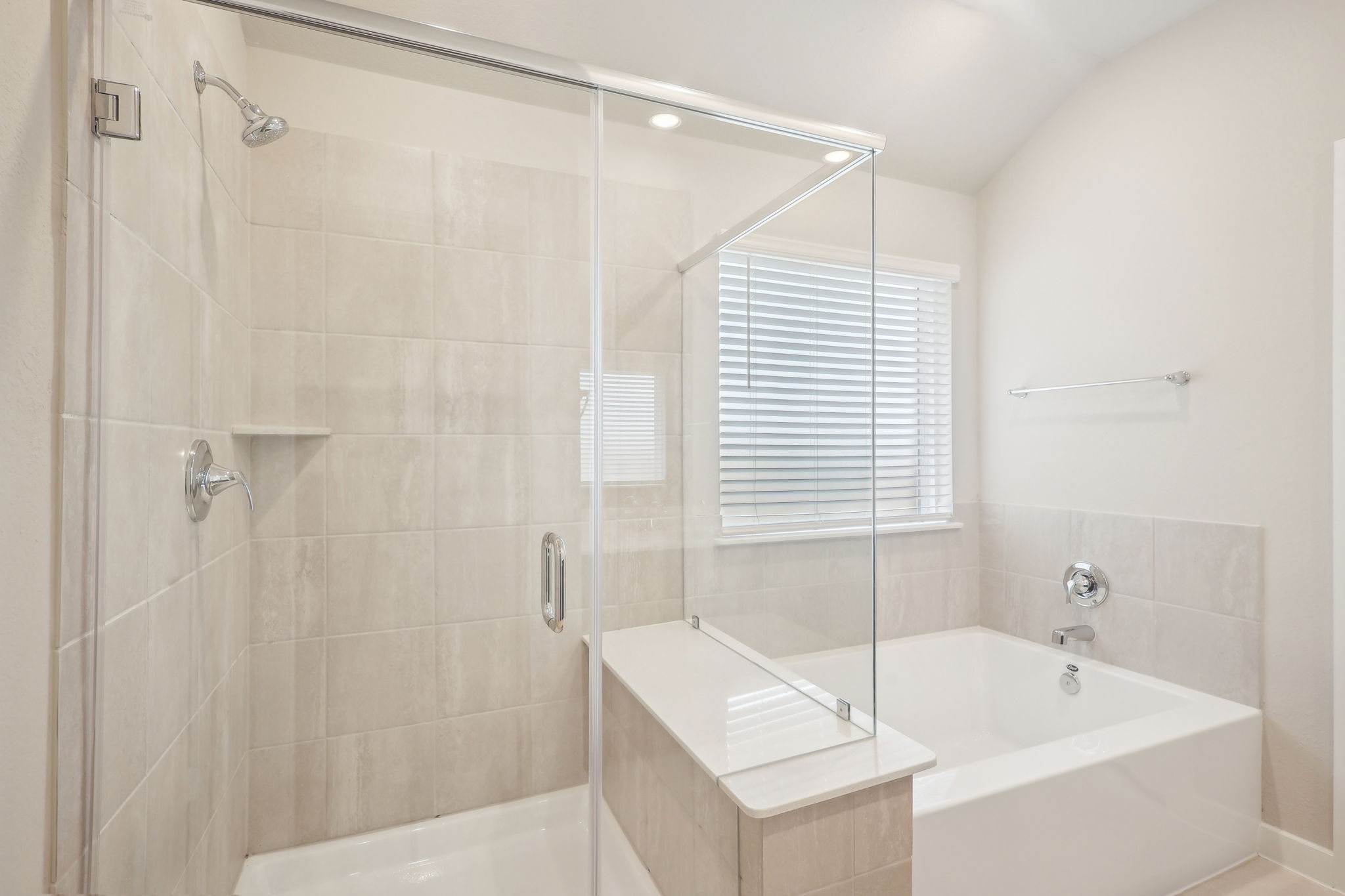 Houston - Massey Oaks - 5135 Magnolia Spgs Dr, Pearland, TX 77584 - 034