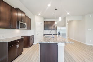 Houston - Massey Oaks - 5135 Magnolia Spgs Dr, Pearland, TX 77584 - 012