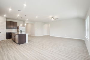 Houston - Massey Oaks - 5135 Magnolia Spgs Dr, Pearland, TX 77584 - 016