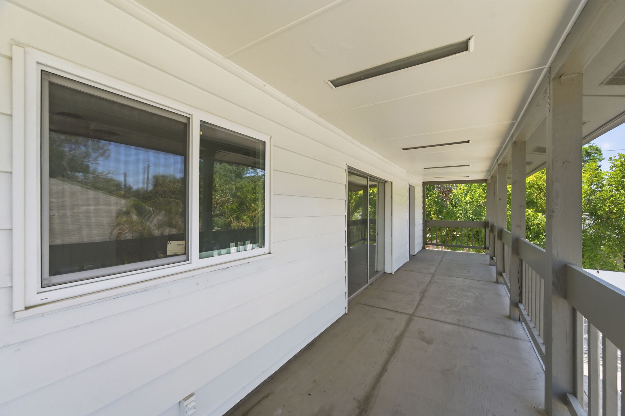 Exteriors (9)