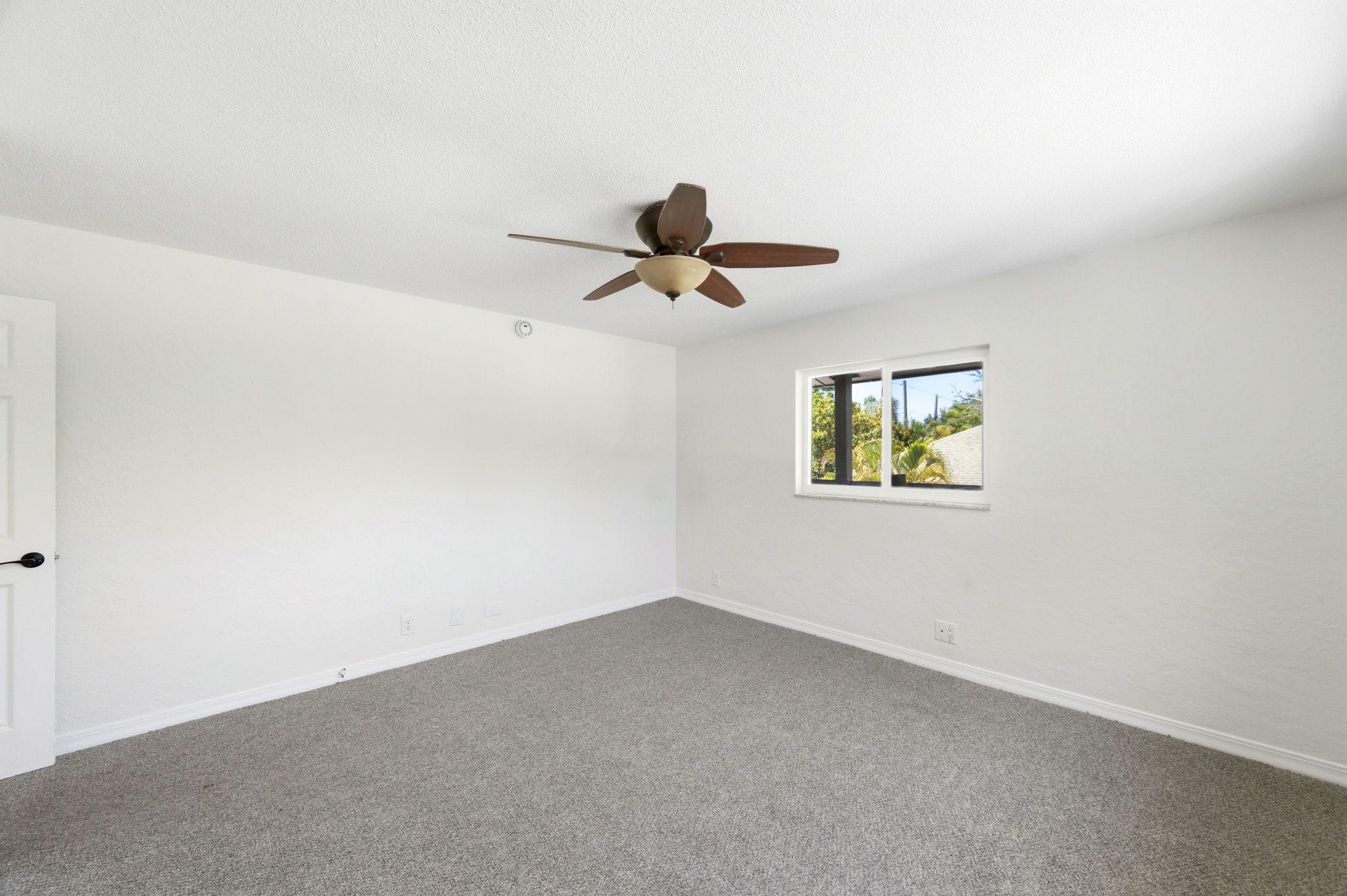 Interiors (20)