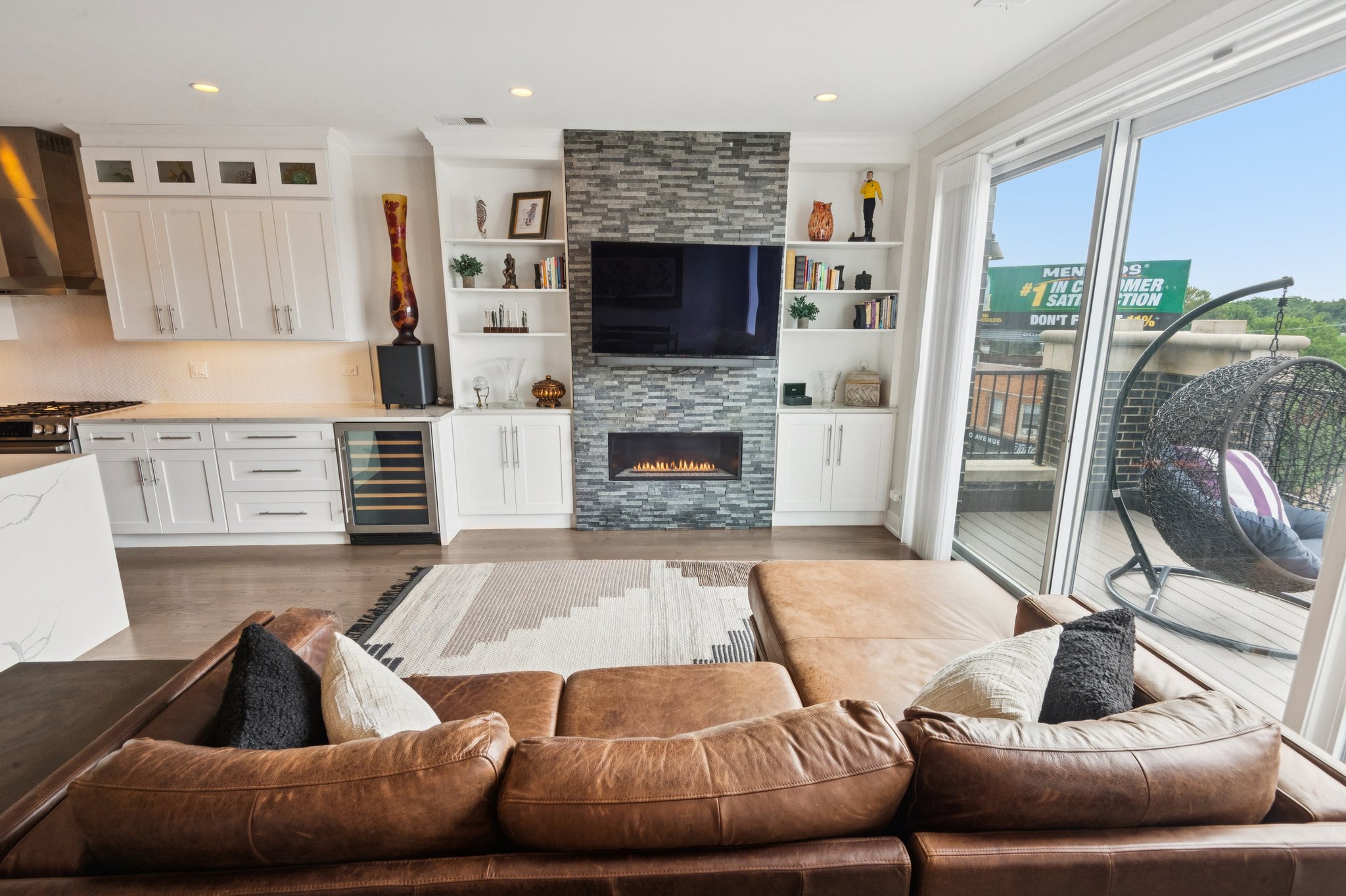 5137 N Lincoln Ave_005.jpg