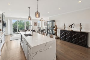 5137 N Lincoln Ave_016.jpg