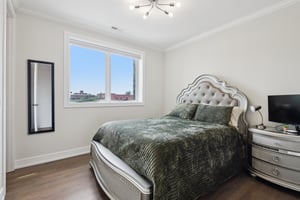 5137 N Lincoln Ave_030.jpg