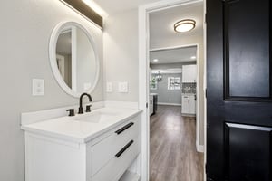 W 46th Ave-S0207-019.jpg