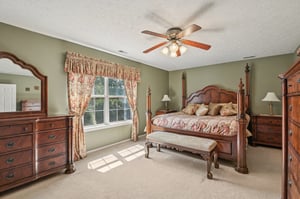 E Pine Ridge Dr-S1209-020.jpg