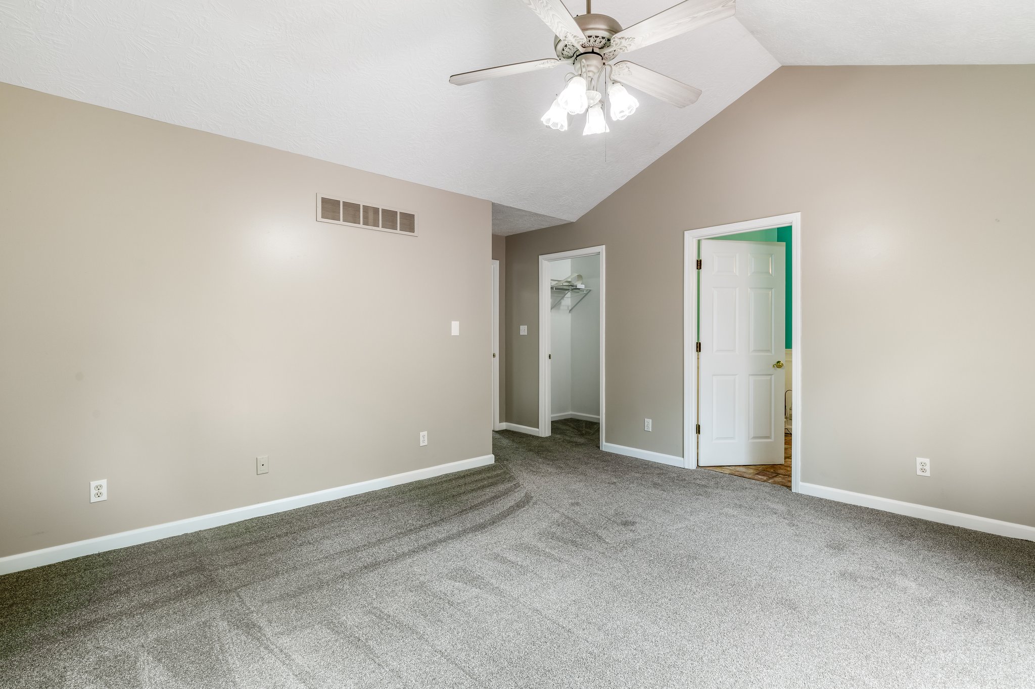 042 - 514 Lexington Court Desoto MO.jpg