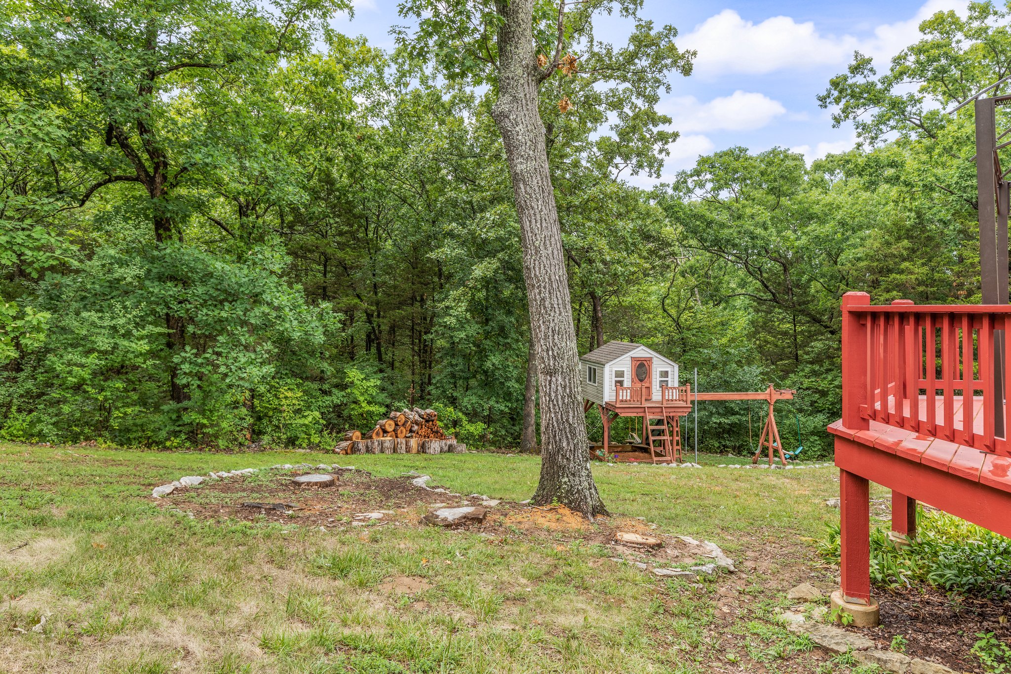 010 - 514 Lexington Court Desoto MO.jpg