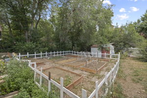  Photo 36
