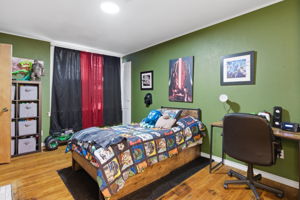  Photo 32