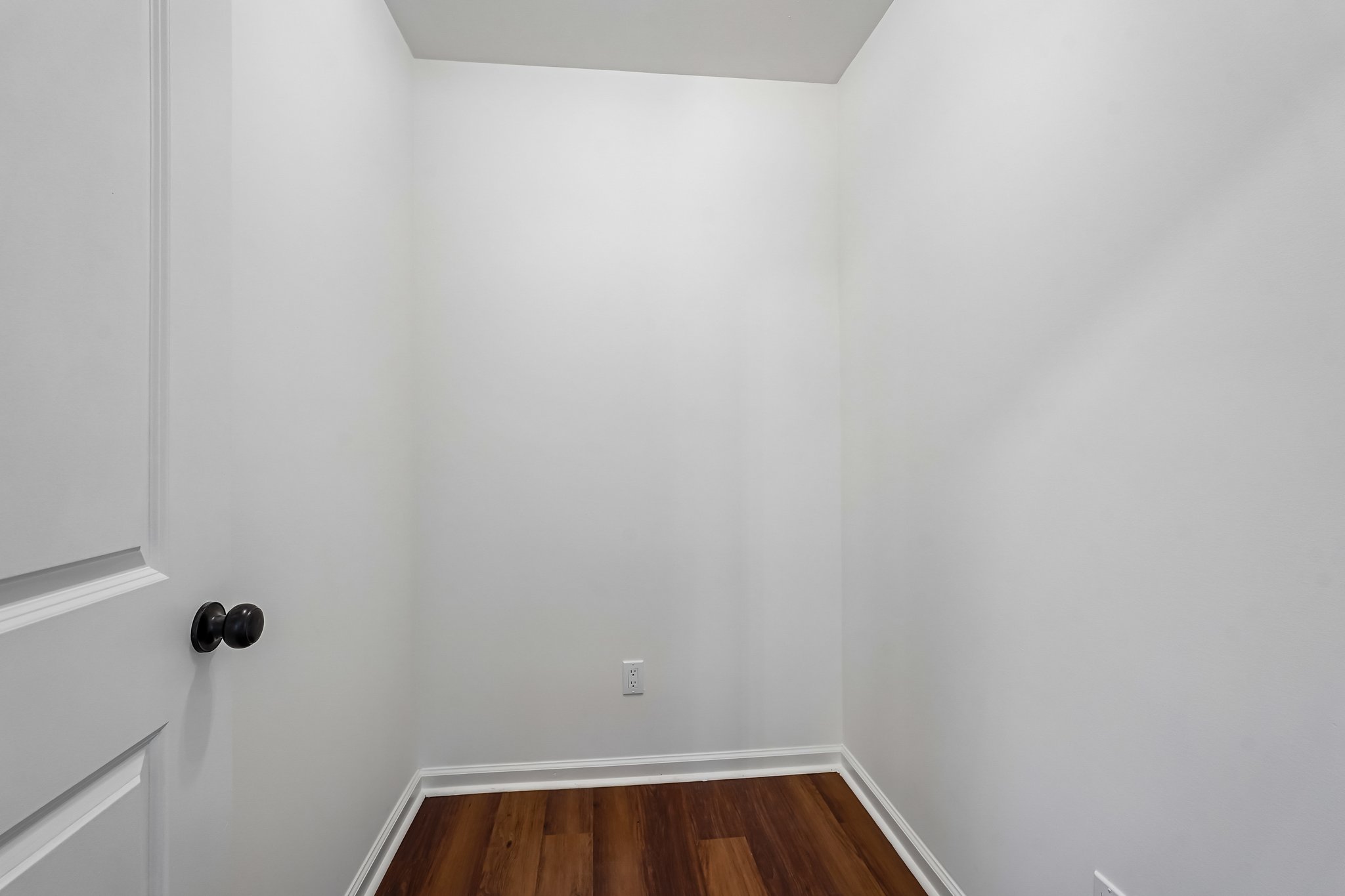 W Arch St-S2304-024.jpg