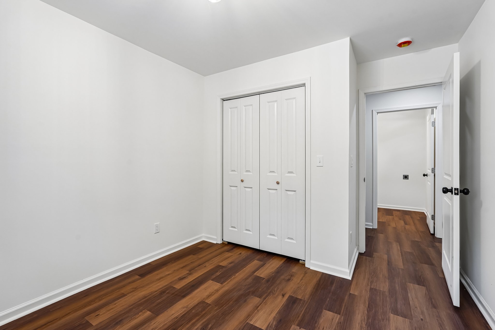 W Arch St-S2304-034.jpg