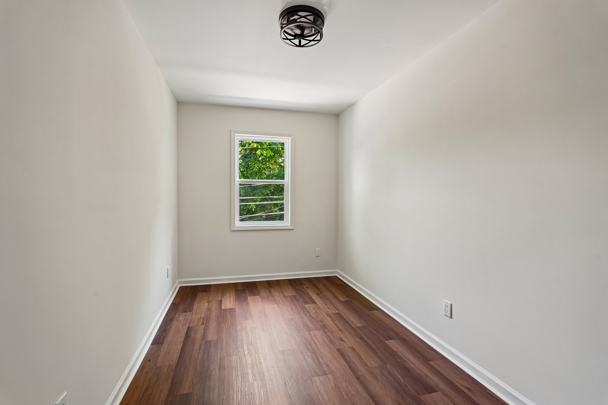 W Arch St-S2304-038.jpg