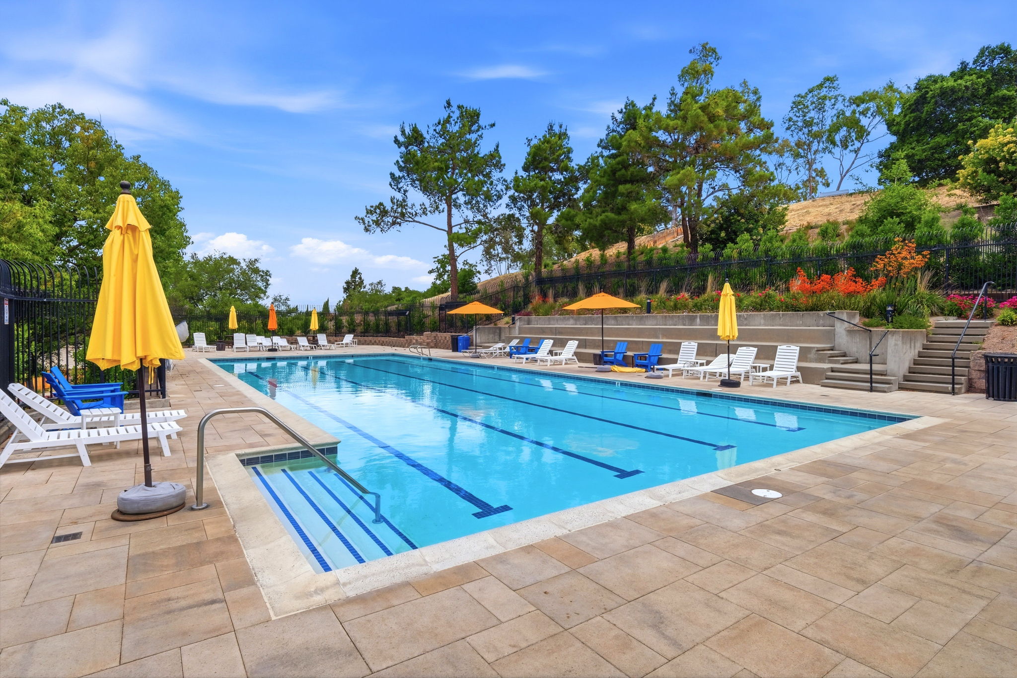 046_F8_514 Westaire Blvd
