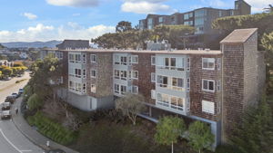  Photo 0