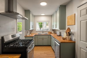 5140 Miriam Street-14