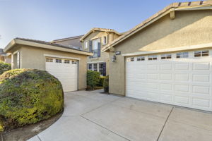 5141 Fern Ridge Cir photo 4 of 77
