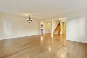 5141 Fern Ridge Cir photo 14 of 77