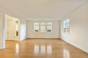 5141 Fern Ridge Cir photo 17 of 77