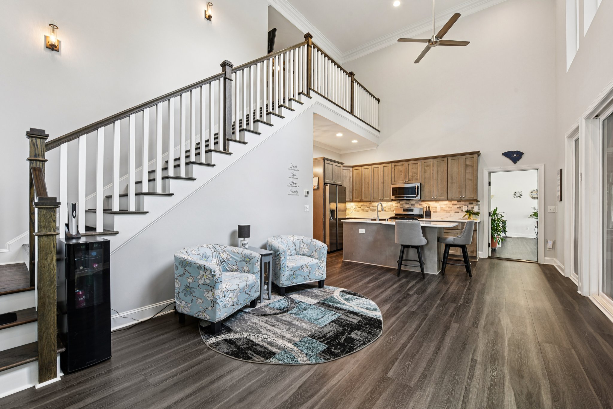 Sapp Cir-L1807-009.jpg
