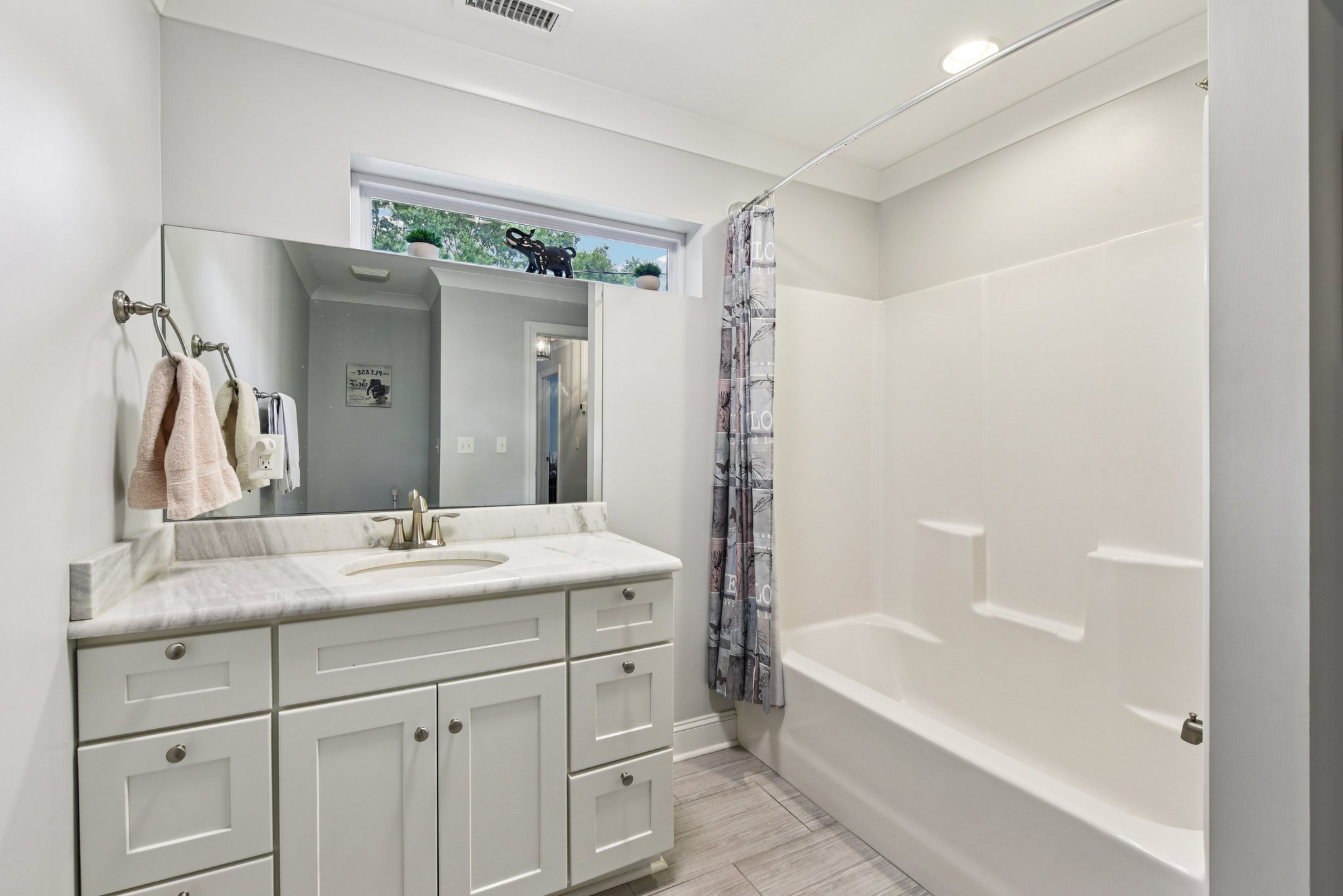 Sapp Cir-L1807-031.jpg