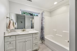 Sapp Cir-L1807-031.jpg