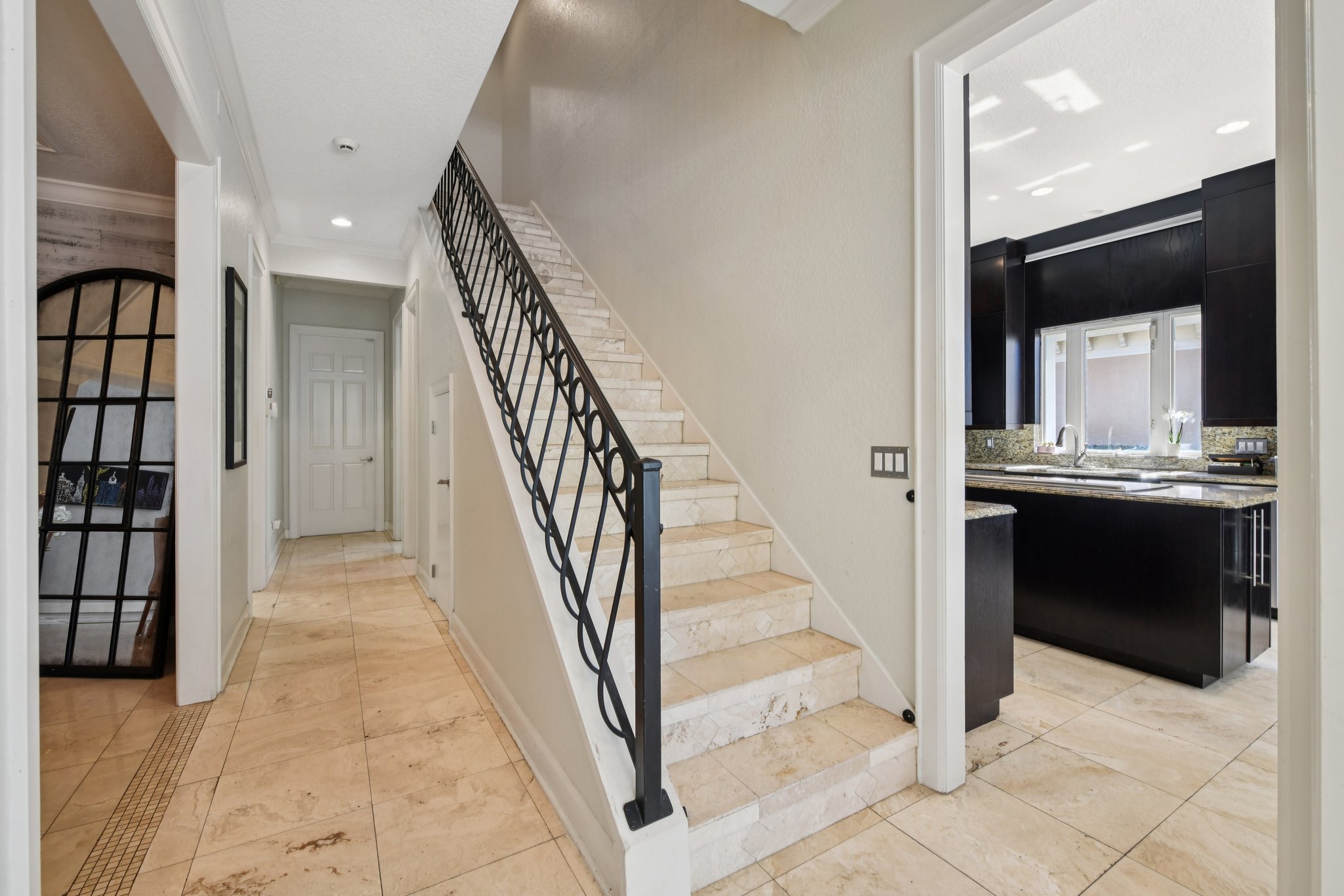 Latrobe Dr-L1102-039.jpg