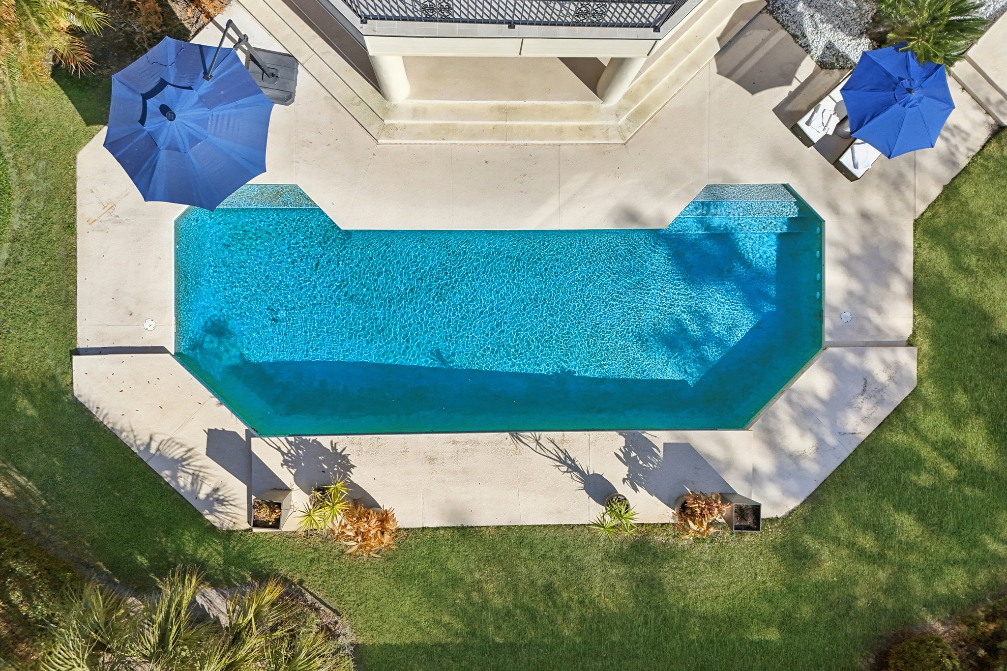 Latrobe Dr-L1102-082.jpg