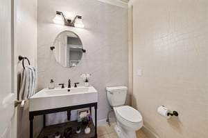 Latrobe Dr-L1102-033.jpg