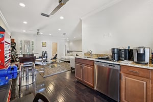 Latrobe Dr-L1102-047.jpg