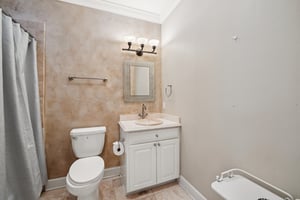 Latrobe Dr-L1102-049.jpg