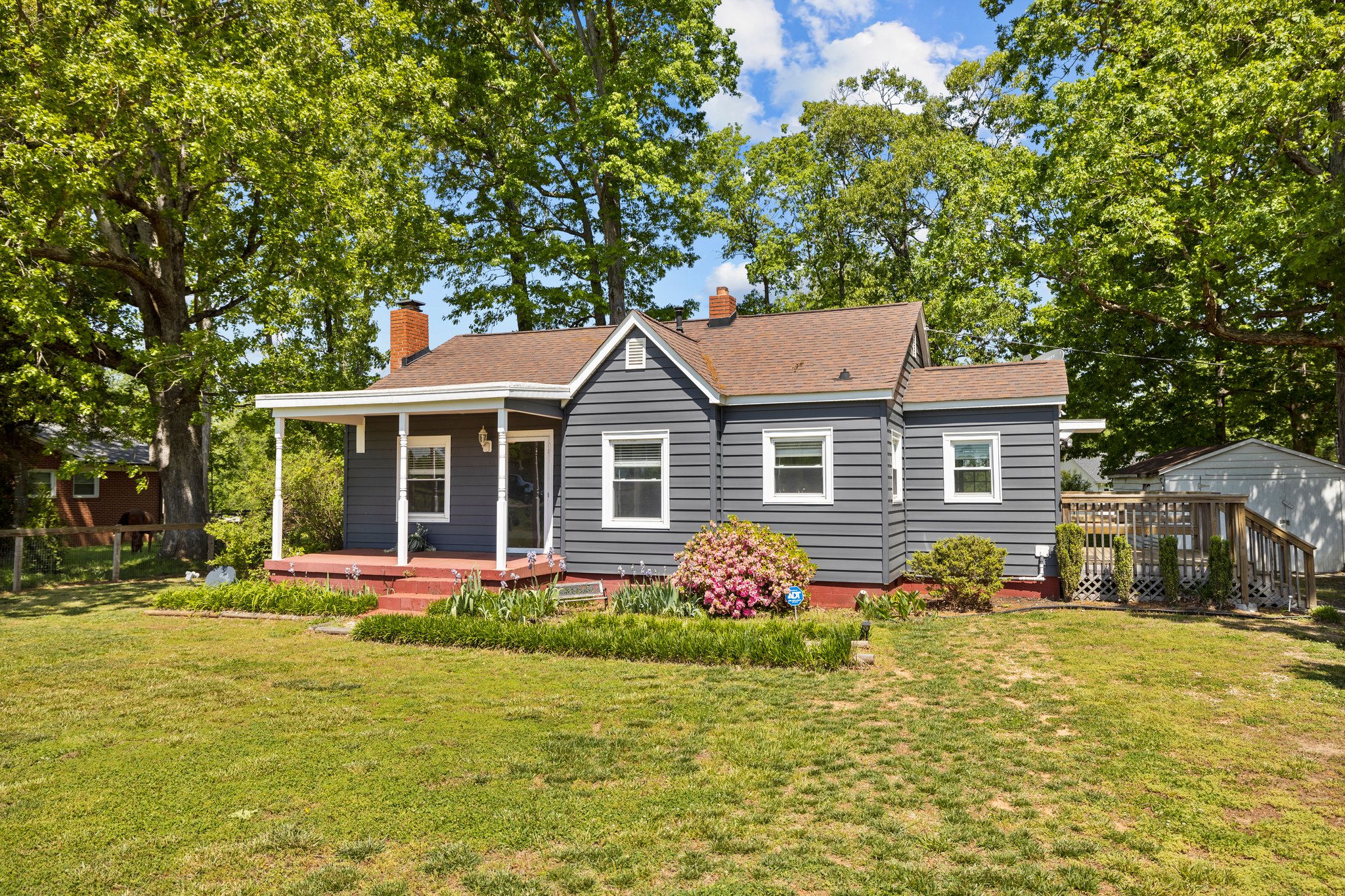 5145 Mt Holly-Huntersville Rd, Charlotte, NC 28216, USA Photo 3