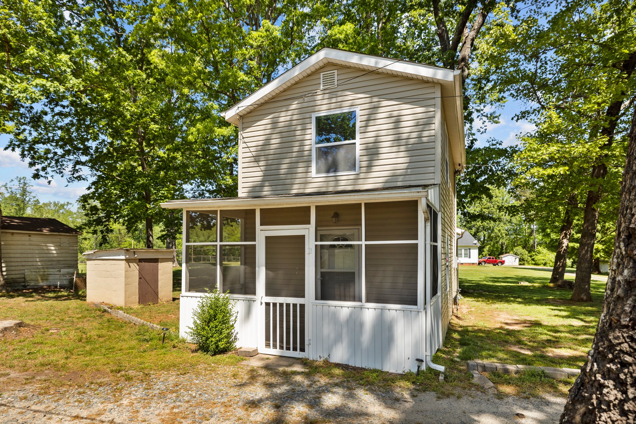 5145 Mt Holly-Huntersville Rd, Charlotte, NC 28216, USA Photo 6