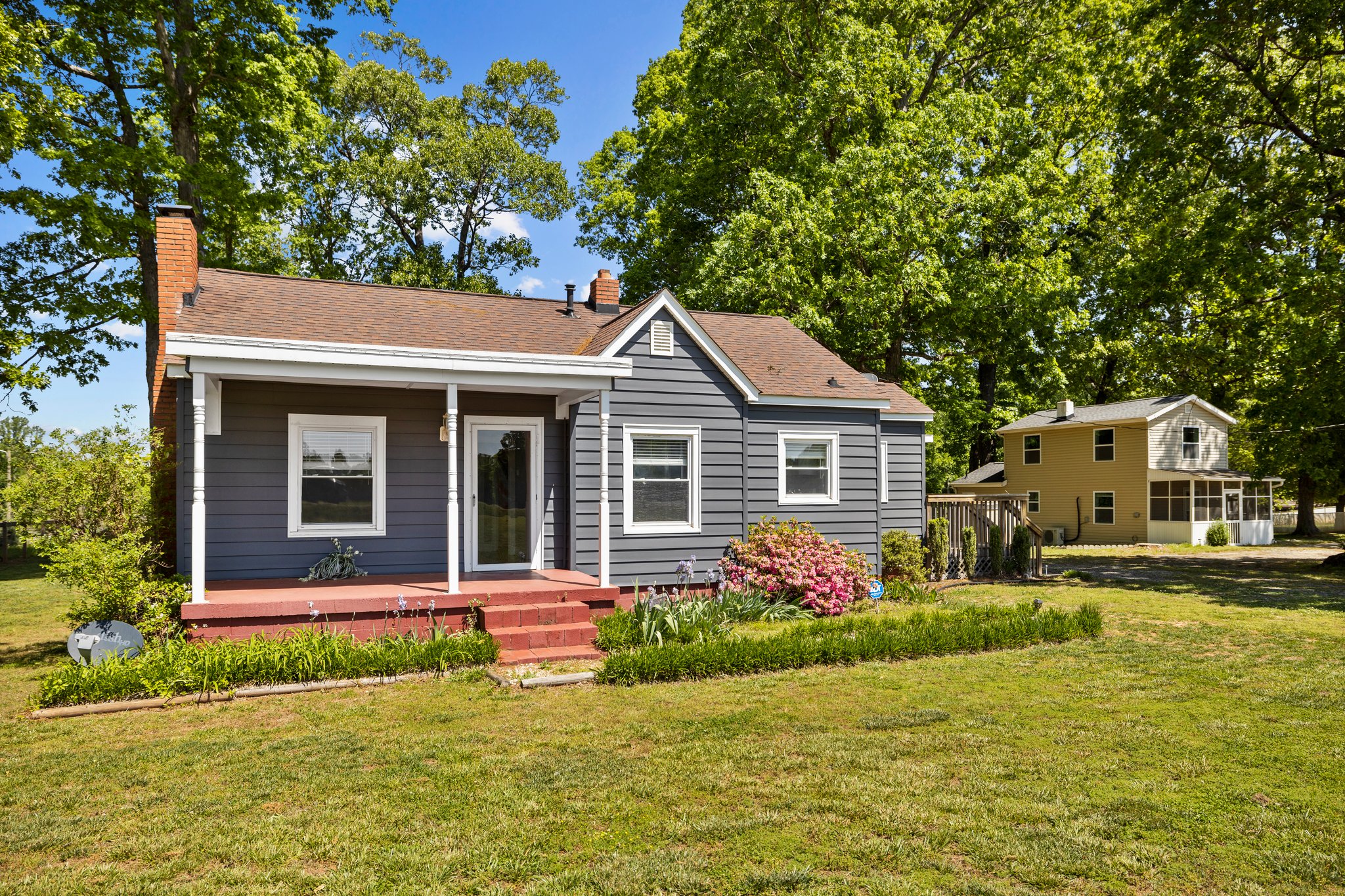 5145 Mt Holly-Huntersville Rd, Charlotte, NC 28216, USA Photo 2