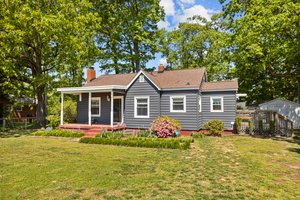 5145 Mt Holly-Huntersville Rd, Charlotte, NC 28216, USA Photo 2