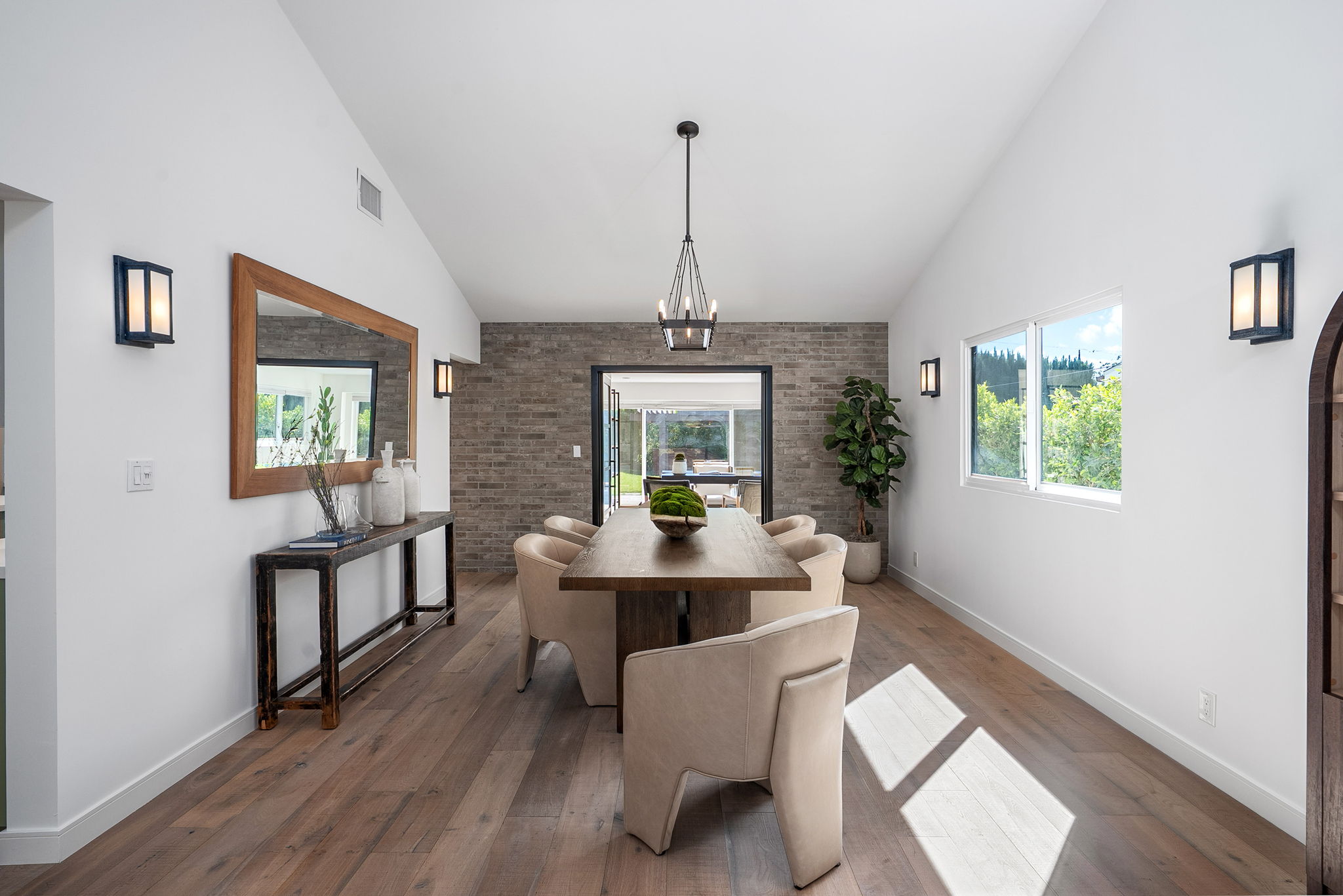 5146 N Maywood Avenue-21